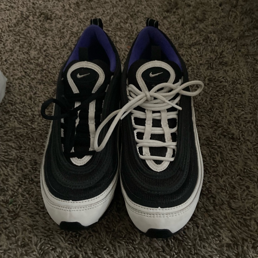 Air Max navy blue and white